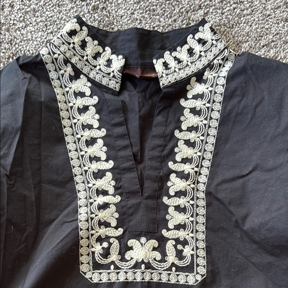Dana Buchman XL Black Tunic with White Embroidery - Picture 7 of 8